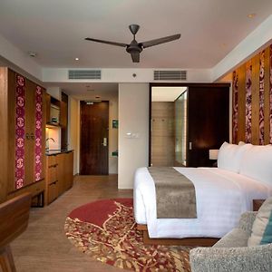 King Guest Room Balcony